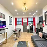 Urban Flat 55 - Triplex Flat Marilyn Monroe