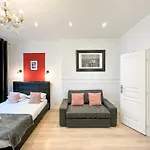 Urban Flat 55 - Triplex Flat Marilyn Monroe