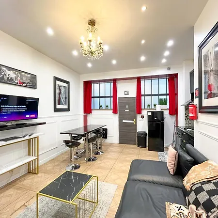 Urban Flat 55 - Triplex Flat Marilyn Monroe